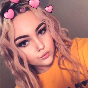 Meet your Posher, Rhiannon